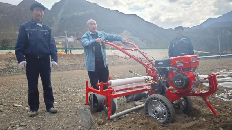 丘陵山区农机代理加盟，如何选择合适的合作伙伴？**